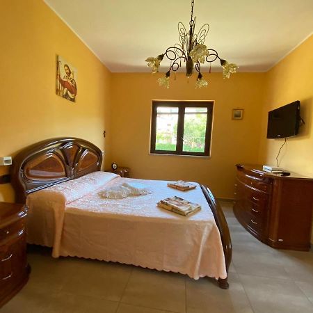 Villa Ida อากรอโปลี ภายนอก รูปภาพ