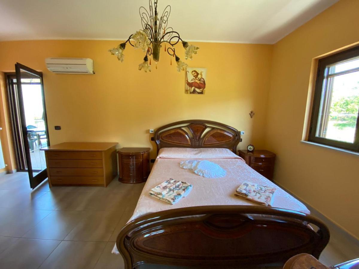 Villa Ida อากรอโปลี ภายนอก รูปภาพ